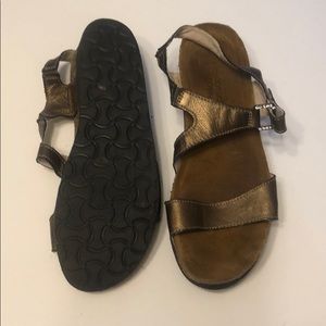 Size 39 Israeli Copper Sandals - Size 8 US